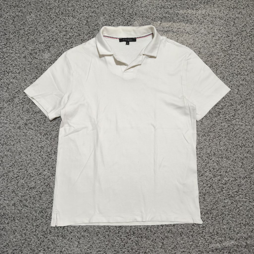 Polo Shirt Basic White Kaos Kerah Putih Open Collar Second