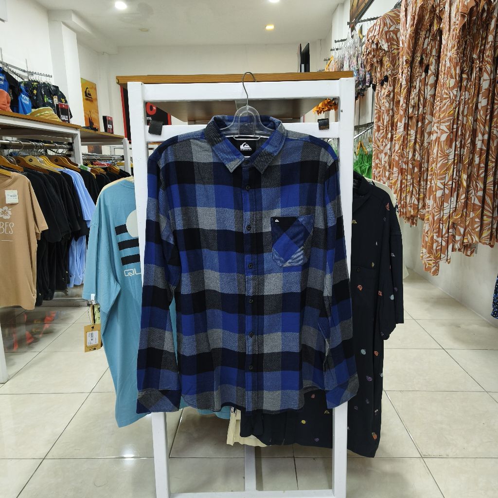 Kemeja Quiksilver Spesial Price Garis Garis Biru Hitam Original