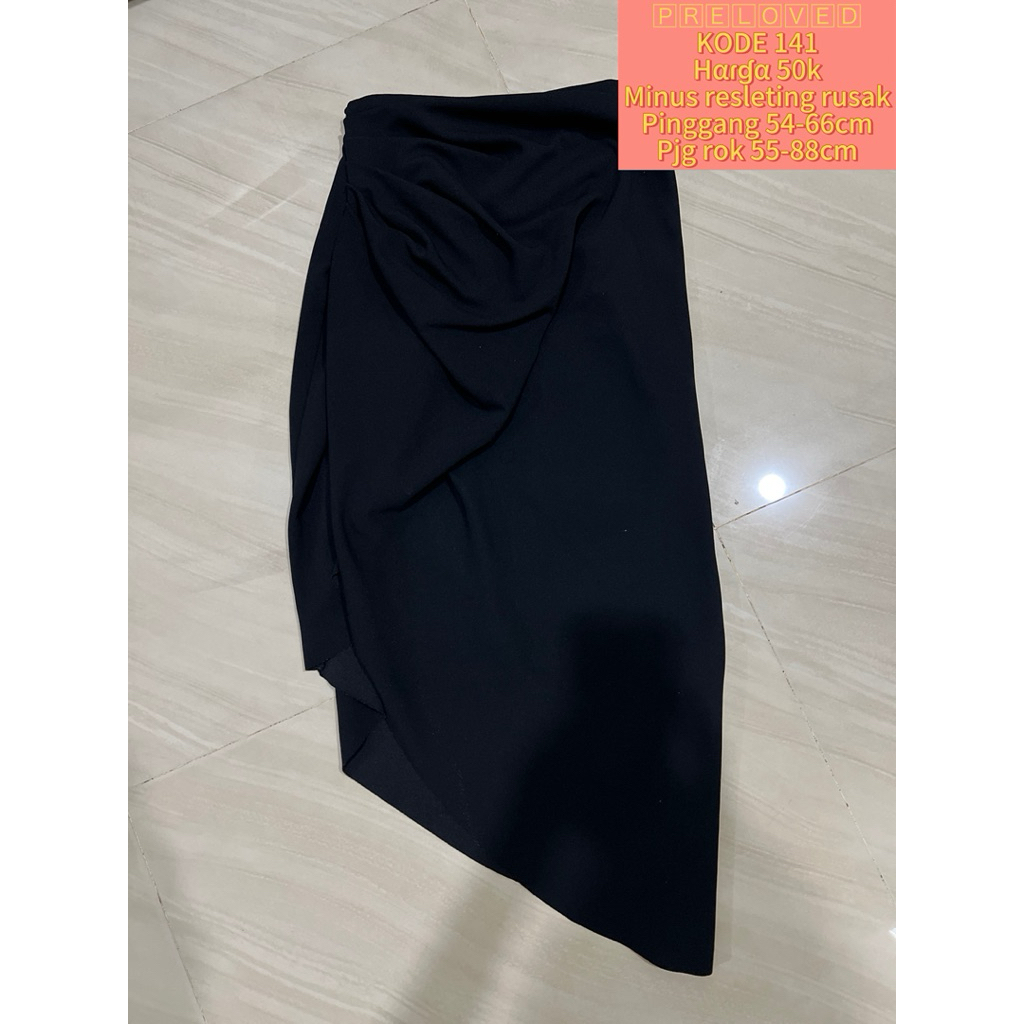PRELOVED ROK HITAM