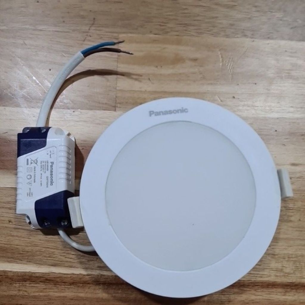 Lampu Downlight PANASONIC LED NEO NNP71278031 6 Watt