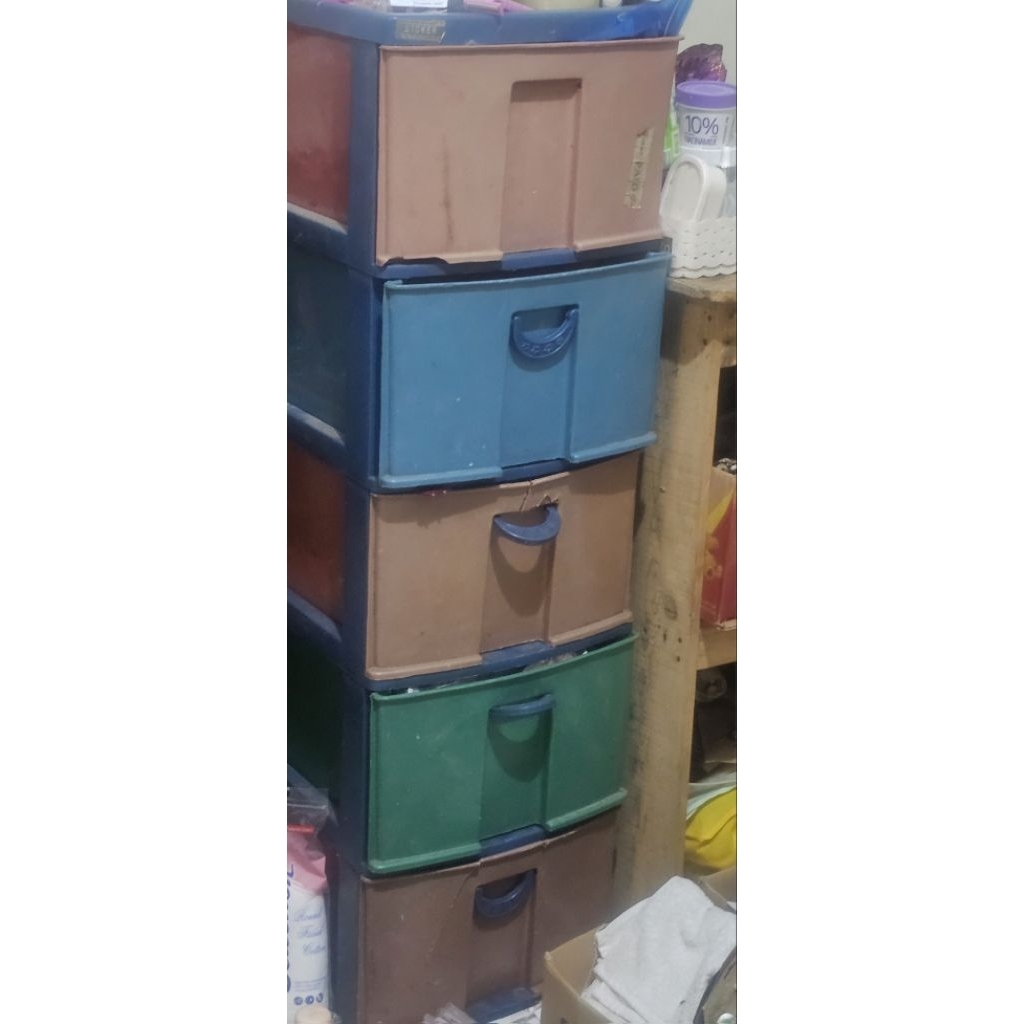 lemari plastik susun 5 bekas