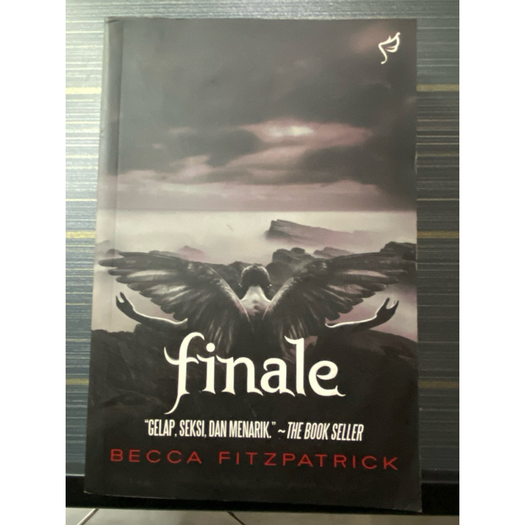 FINALE-Hush Hush Saga #3 By Becca Fitzpatrick (Preloved) Buku/Novel