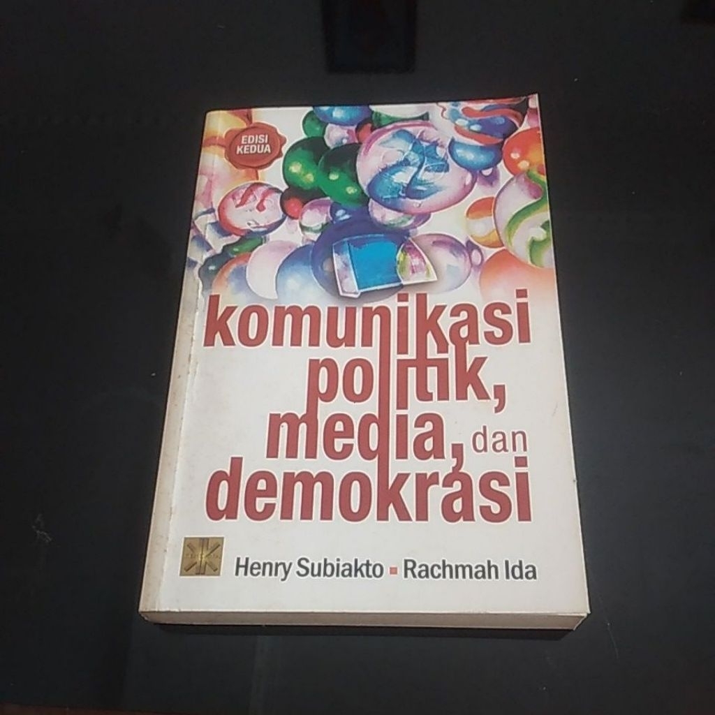 KOMUNIKASI POLITIK MEDIAdanDEMOKRASI HENRY SUBIAKTO