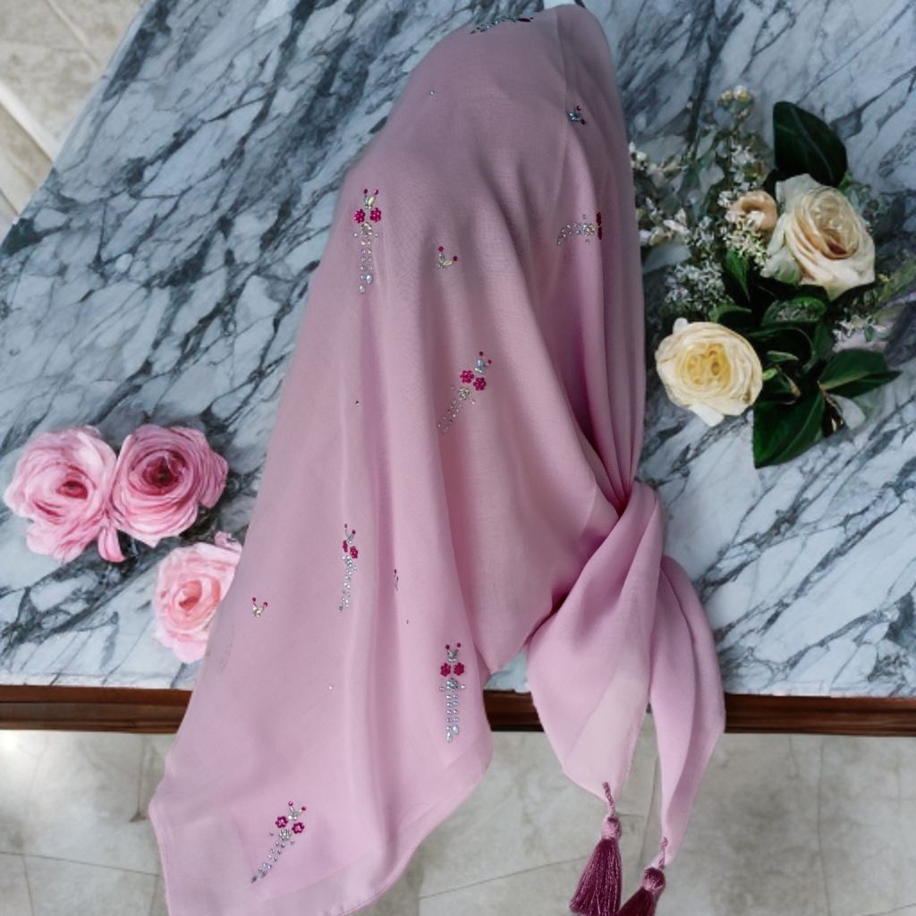 paris Swarovski hijab swarovski