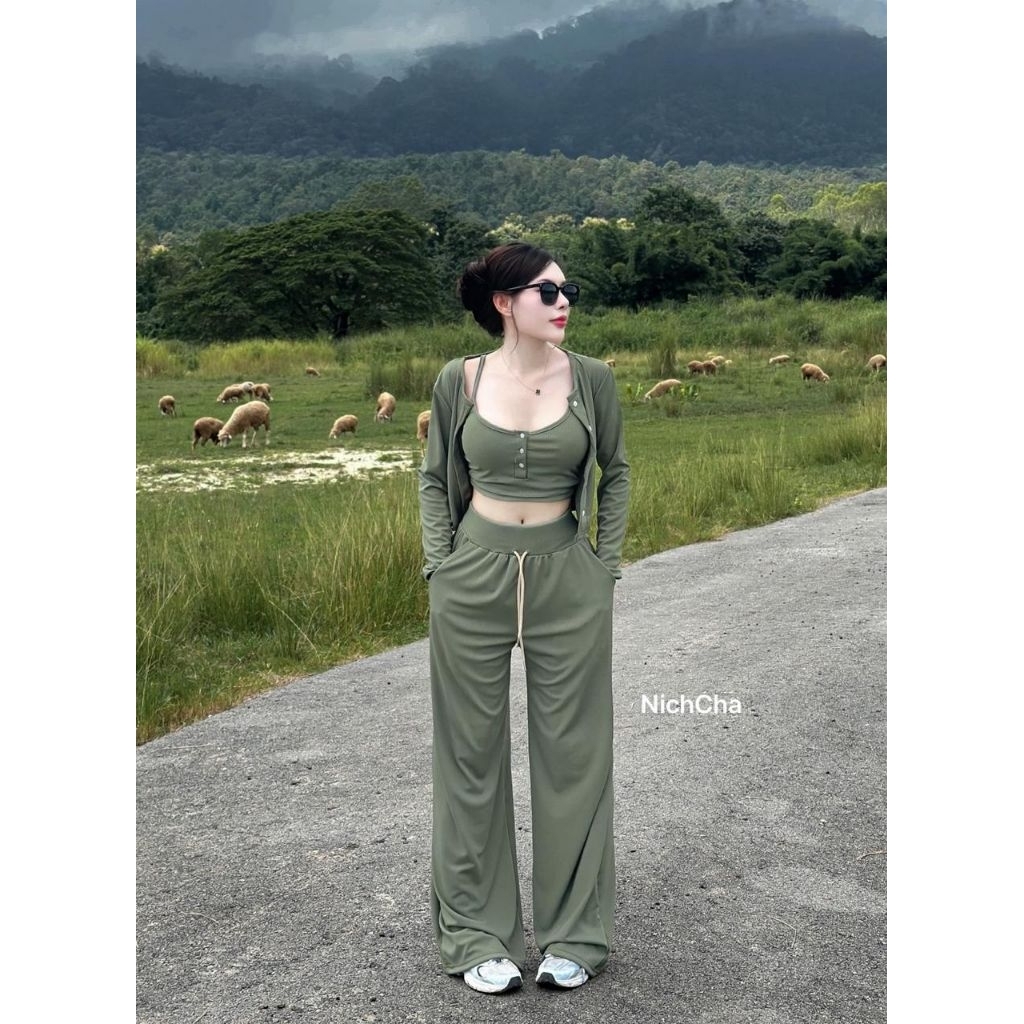 Elxie - 633 SF / One set wanita sporty 3 in 1 / Set tanktop + Cardigan crop top dengan celana kargo 