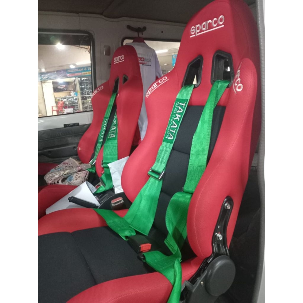 jok racing terpasang di mobil Jimny katana suzuki