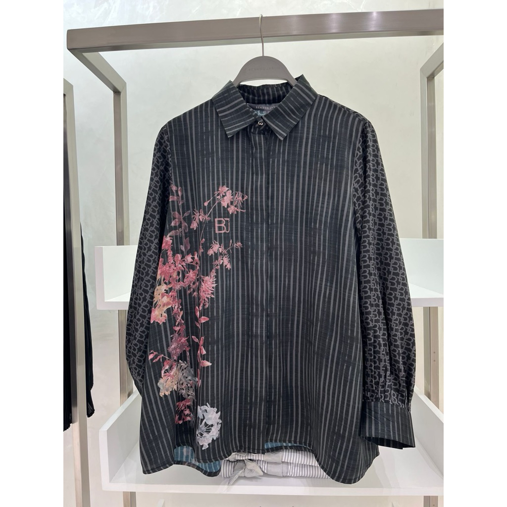 READY WAREHOUSE SALE BENANG JARUM POLO SHIRT NADA PUSPITA Buttonscarves WHS WEARNG KLAMBY DARK VIOLA