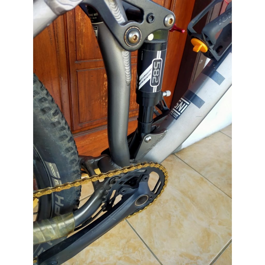 Thrill Fervent 1.0 upgrade hub strummer