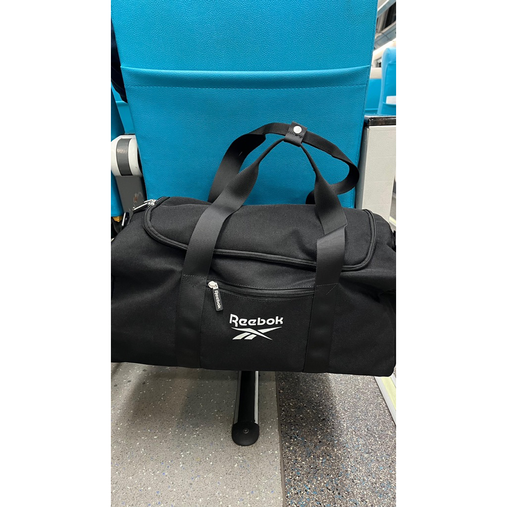 Preloved | Tas Tenteng Reebok