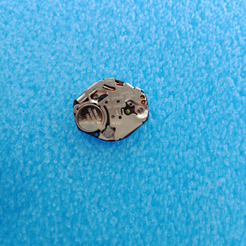 mesin jam tangan AL 21 mesin Y121