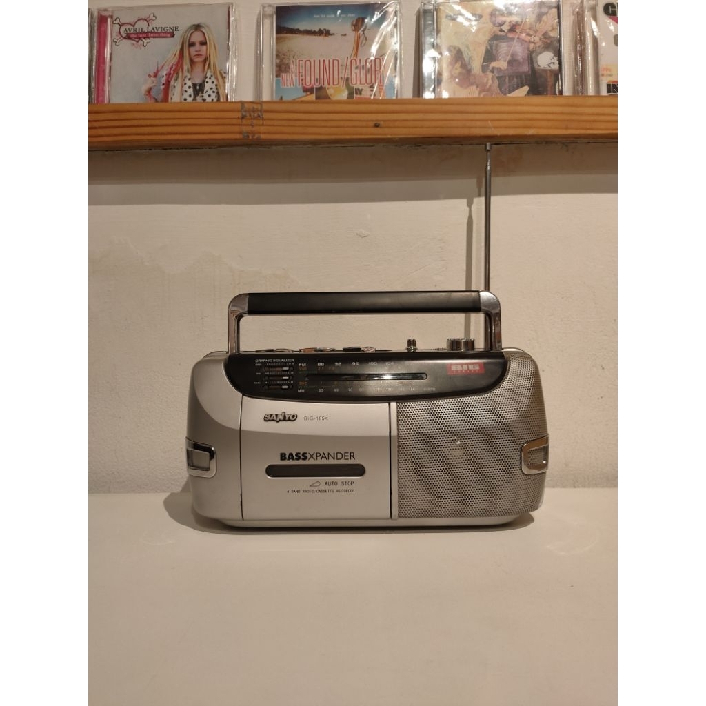 Radio Tape SANYO mini compo pemutar kaset pita player / boombox tapedeck