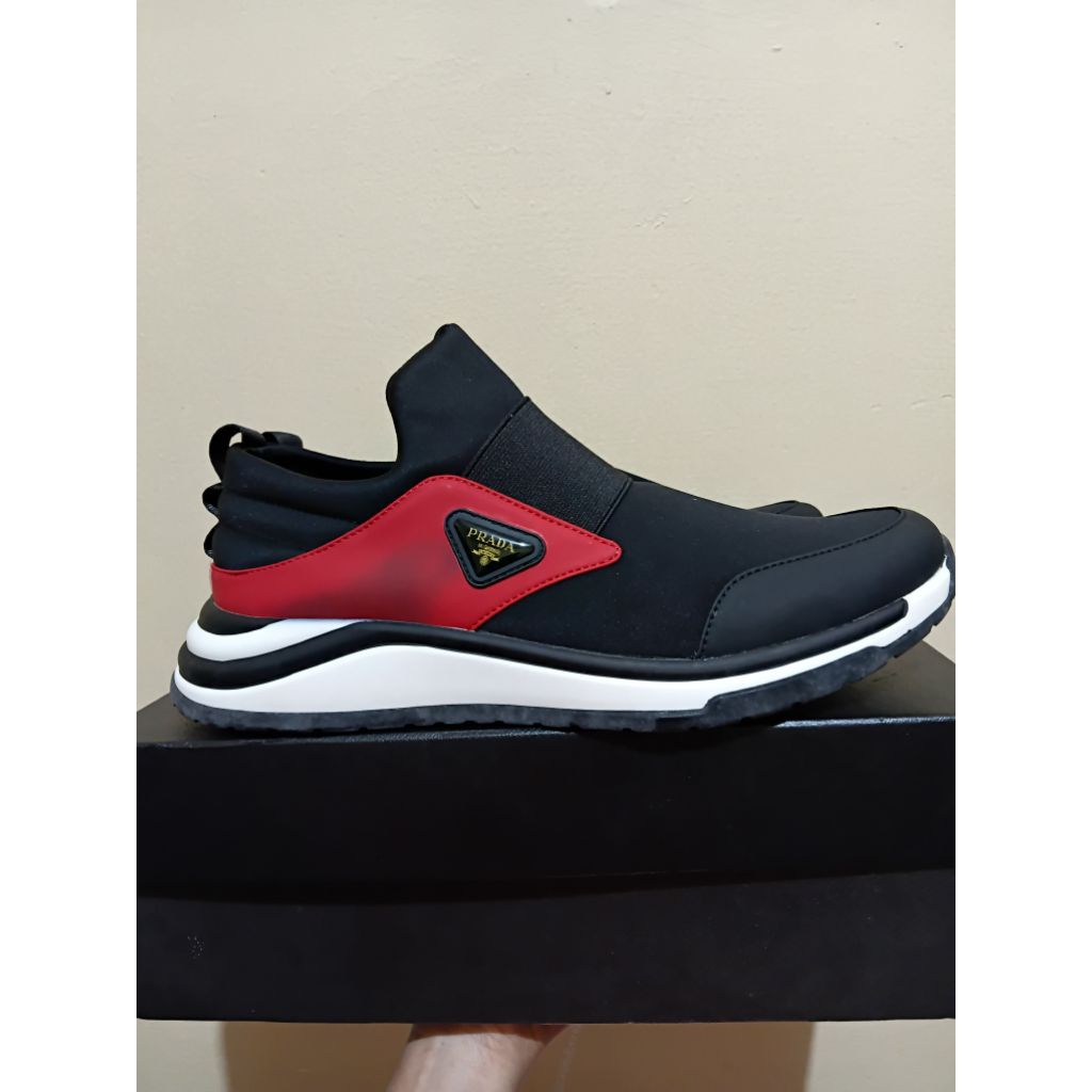 Sepatu Prada Men Shoes size 42