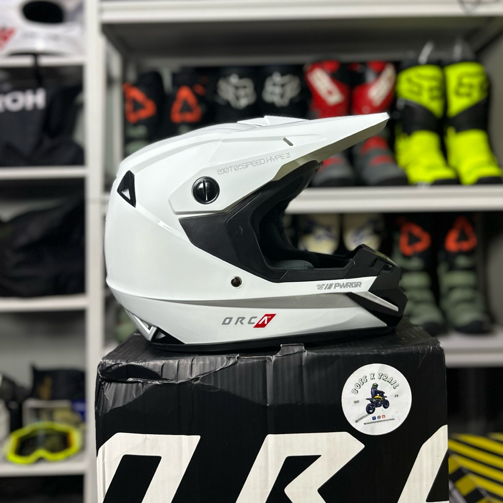 Helm RSV ORCA Osize M brand new warna Atom Putih Polish
