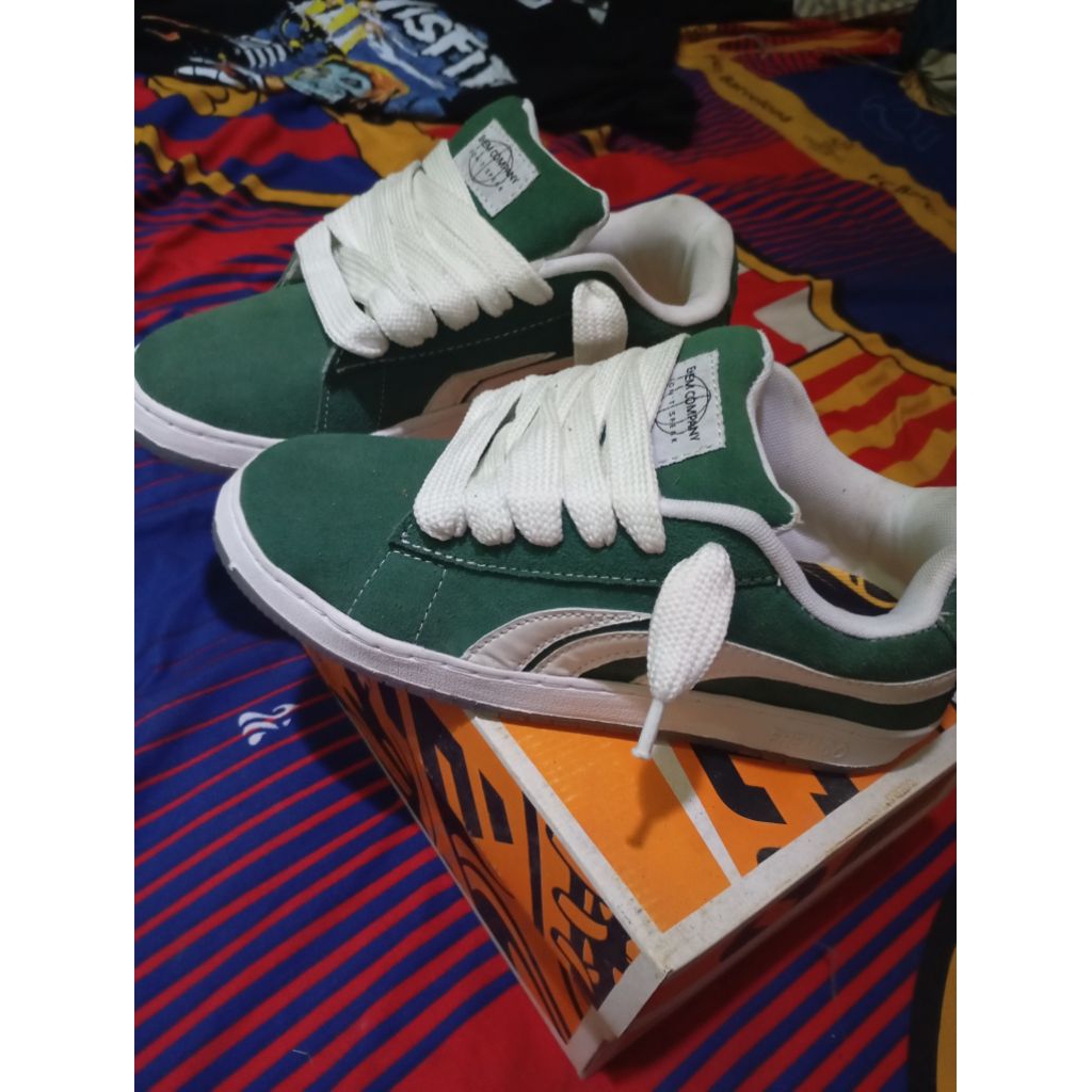 sepatu ehem gemuk second