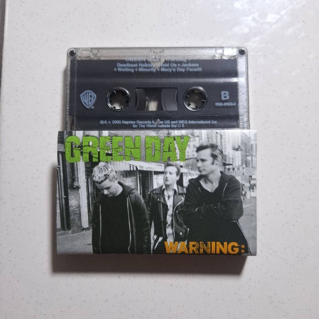 Kaset Pita Green Day - Warning Second