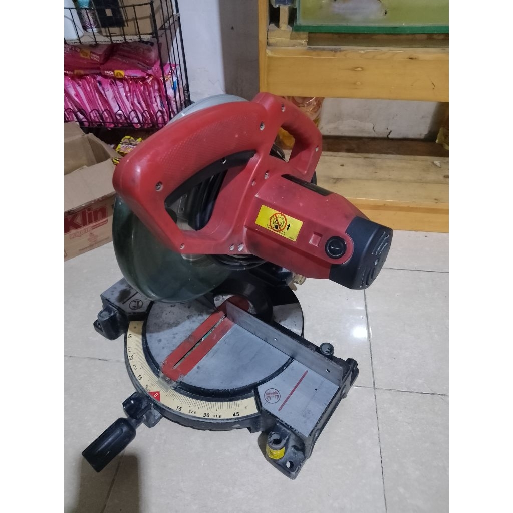 mitersaw/serkel maktec