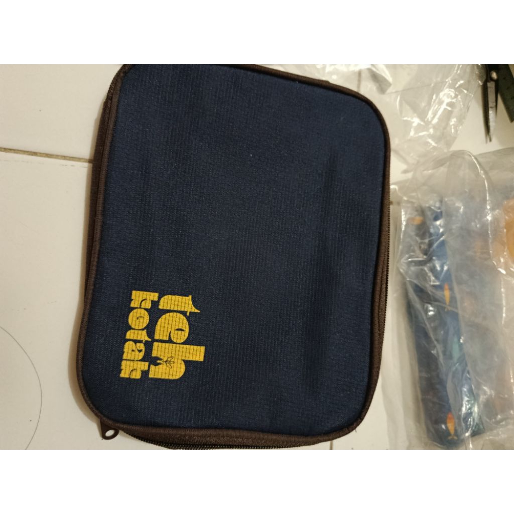 tas makan teh kotak tas pouch coklat kotak batik  tempat makan kecil