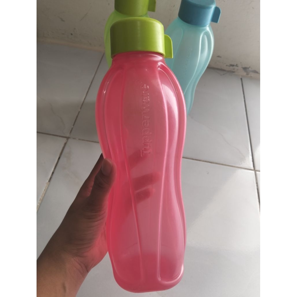 Tupperware botol minum tutup ulir 1 liter