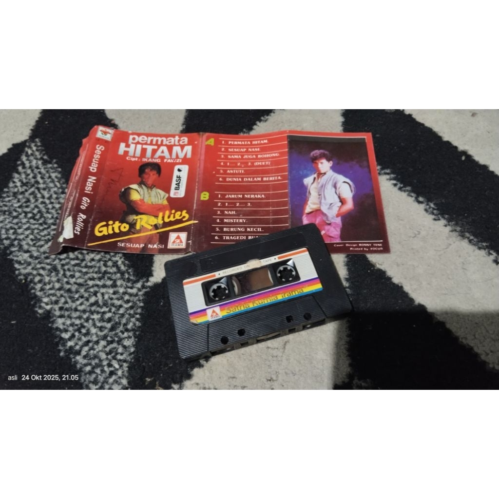 kaset pita gito rollies / permata hitam