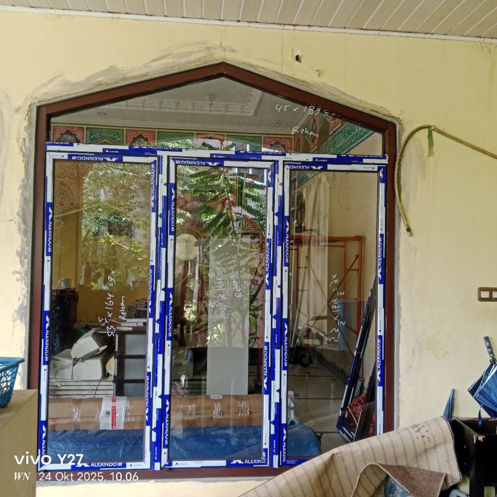 jendela dan pintu aluminium