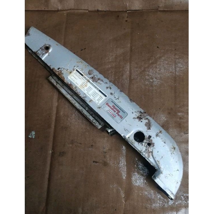 TUTUP RANTAI KETENG KETENGKAS HONDA KIRANA 125 ORIGINAL KPW bagian atas