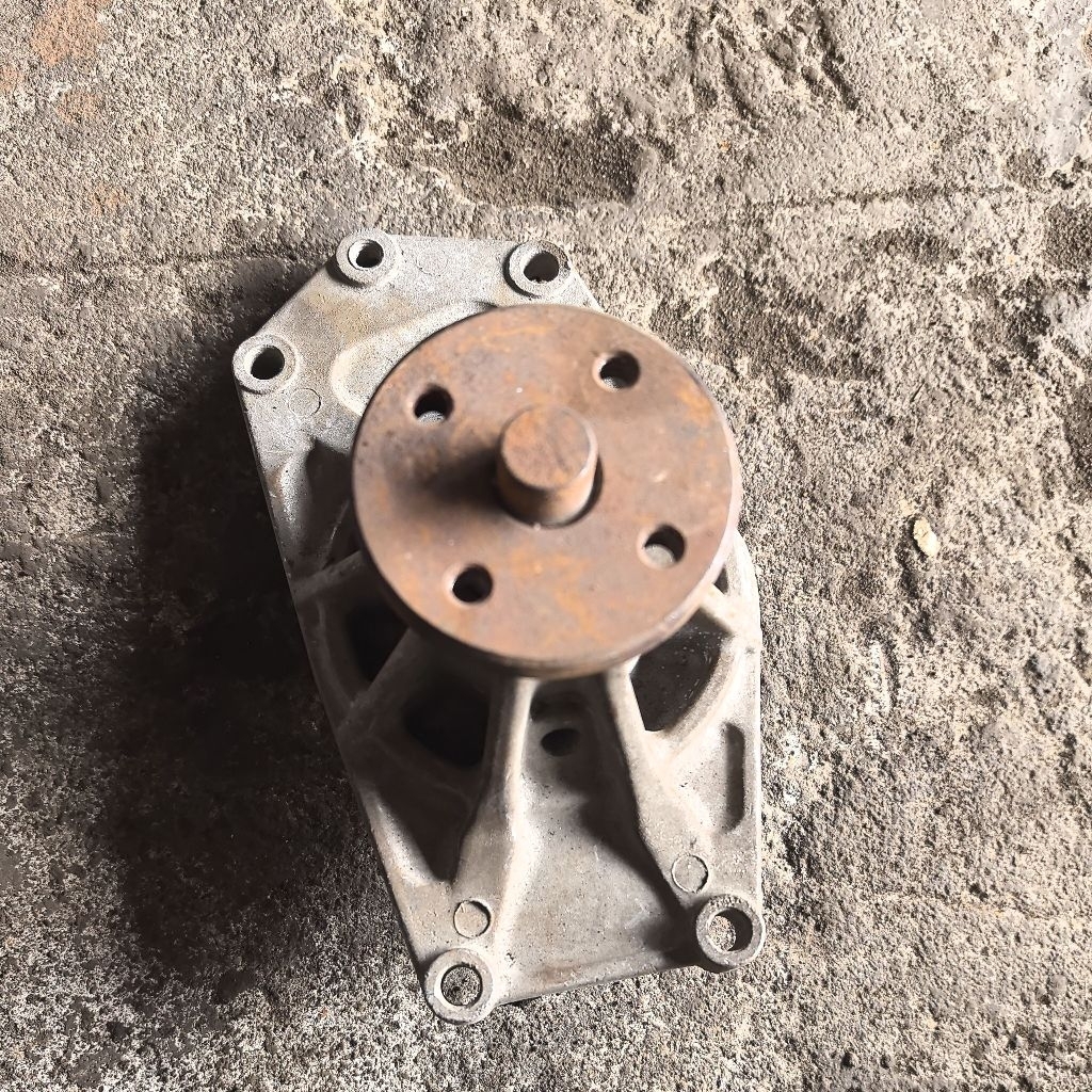 Waterpump Mitsubishi Canter 125