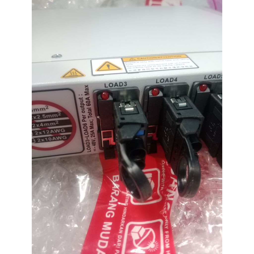 DCDU 16D-02  Power distribution Unit