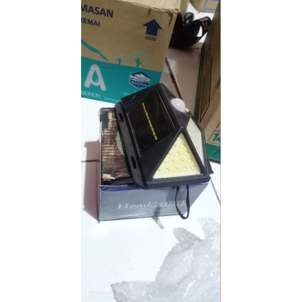 Lampu Tenaga Surya / Panel