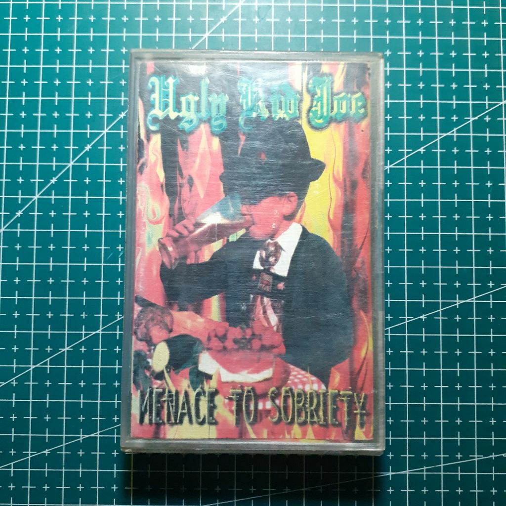 Kaset Ugly Kid Joe - Menace To Sobriety