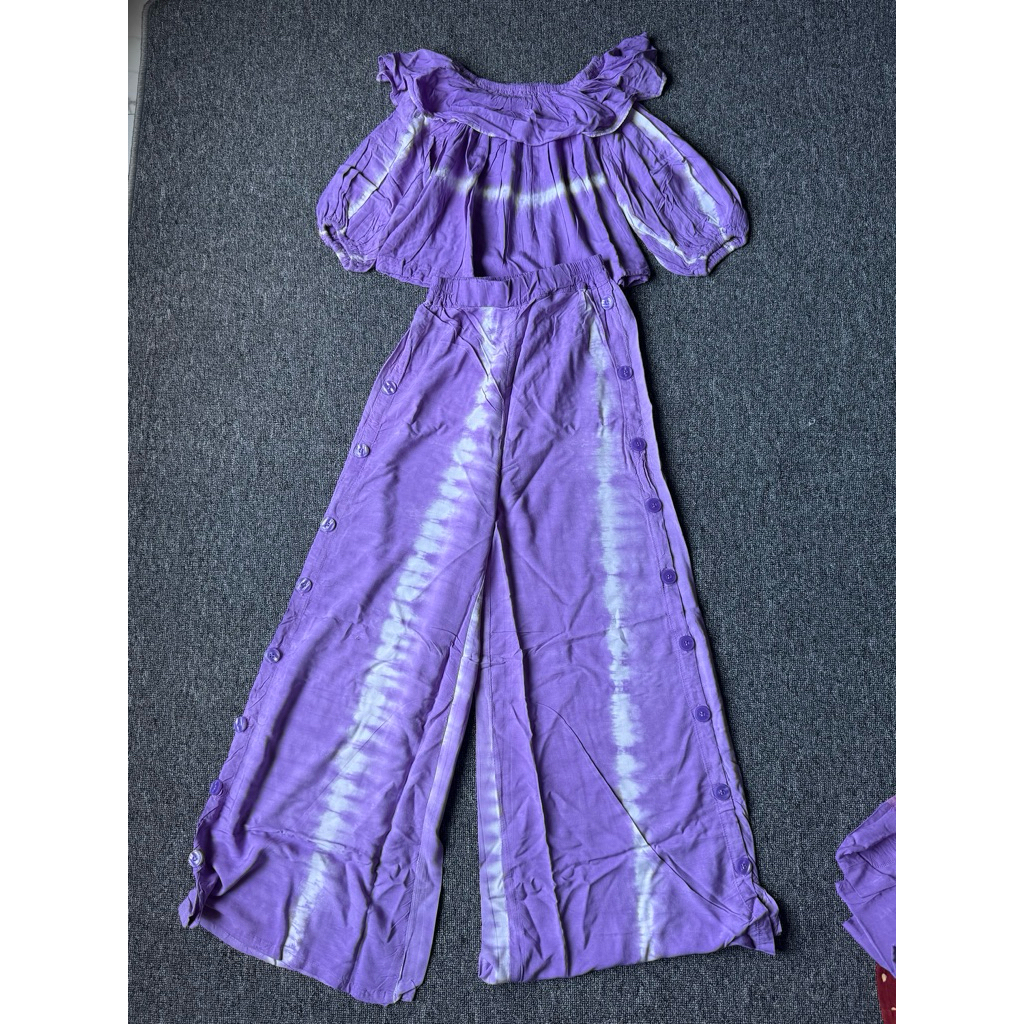 Fuschia Choco Set Lucey Brand