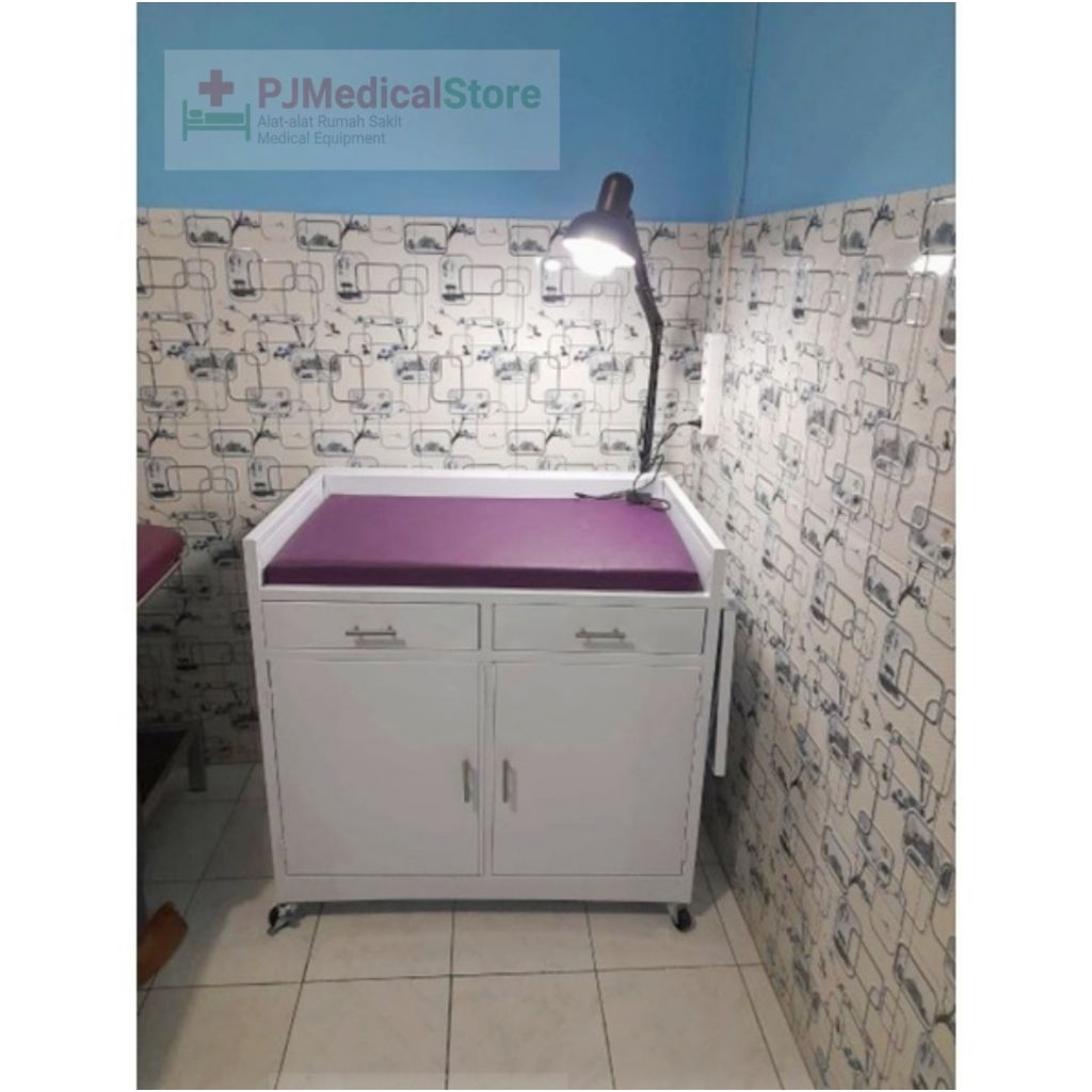 meja resusitasi bayi dengan lampu periksa / baby table + lampu periksa