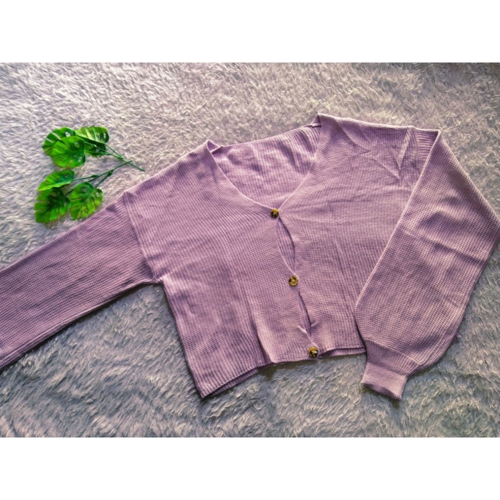SWEATER CARDIGAN CROP RAJUT CEWE ( ungu lilac )