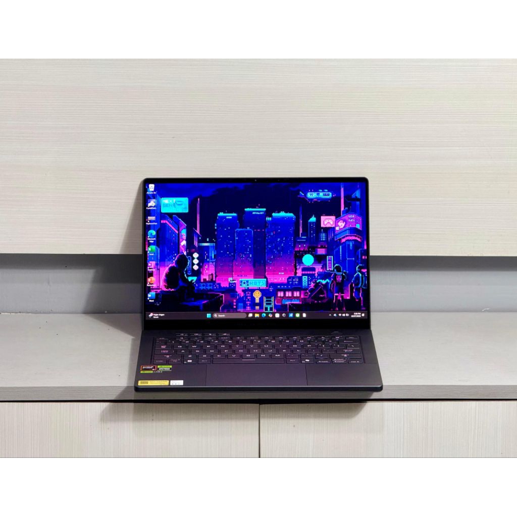 LAPTOP GAMING ASUS ROG ZEPHYRUS G14 GA403UH OLED RYZEN 9-270 RTX 5050