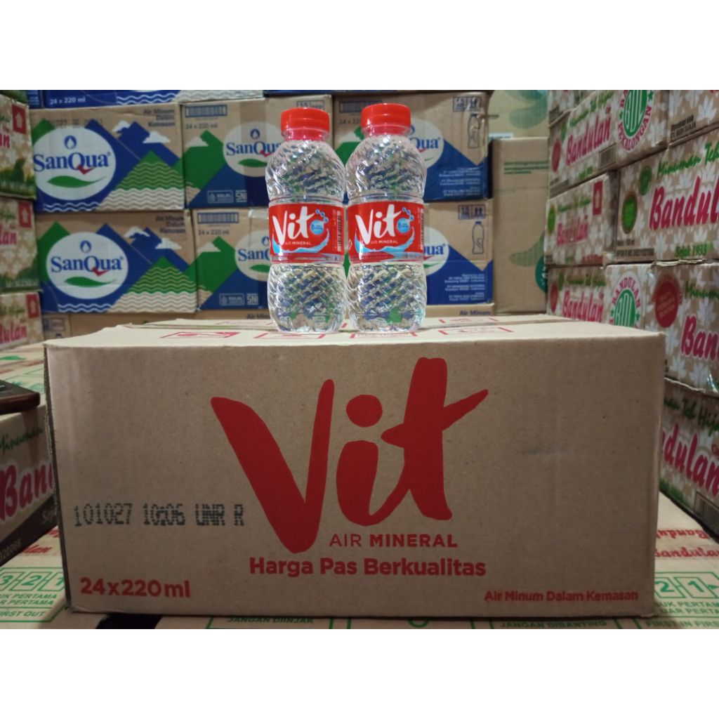 Vit botol 220ml / vit cube / air mineral / air botol kemasan kecil