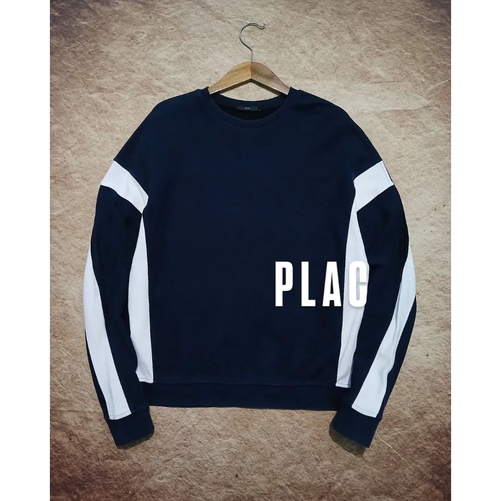 crewneck PLAC recomend bekas/second/preloved