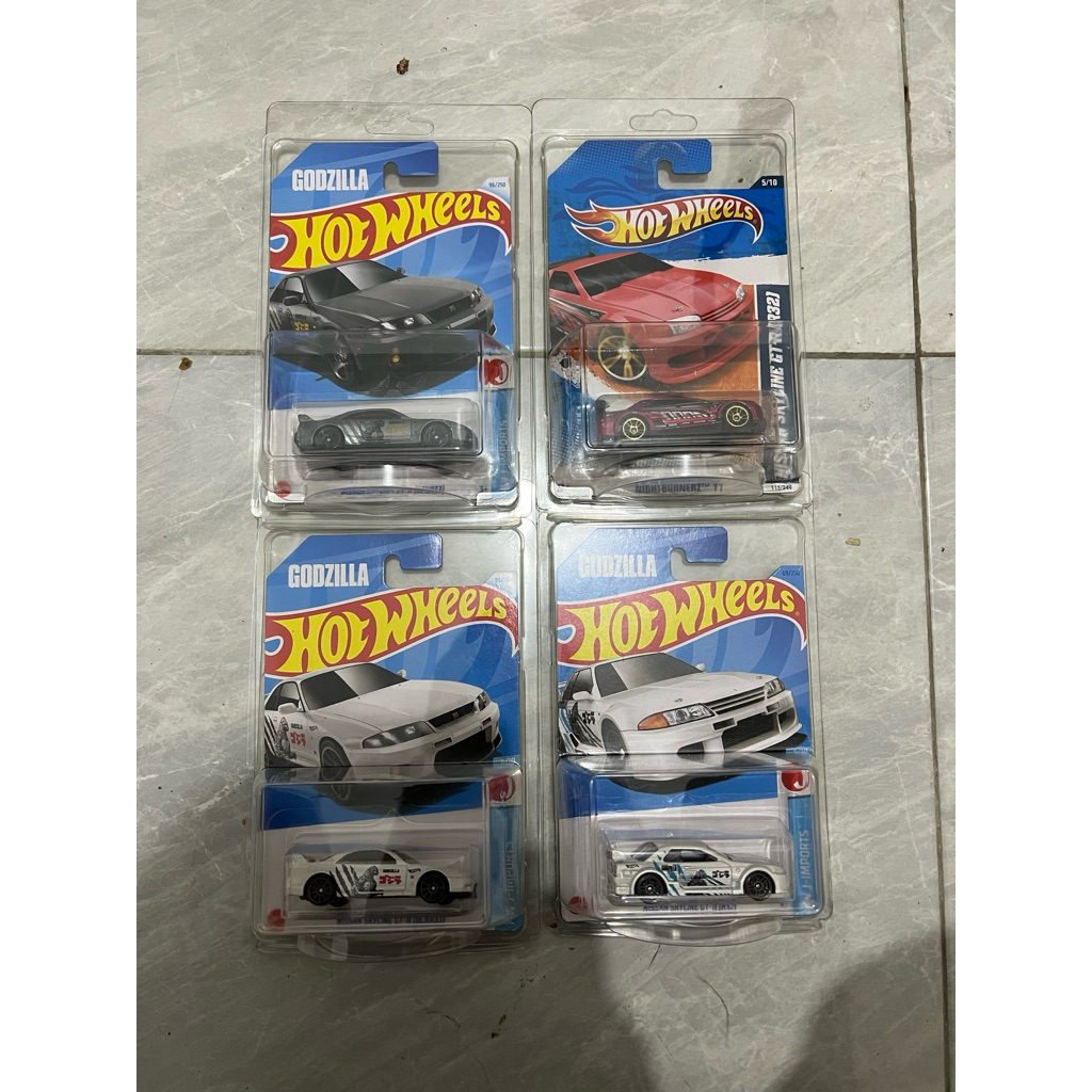 hotwheels nissan R32,R33