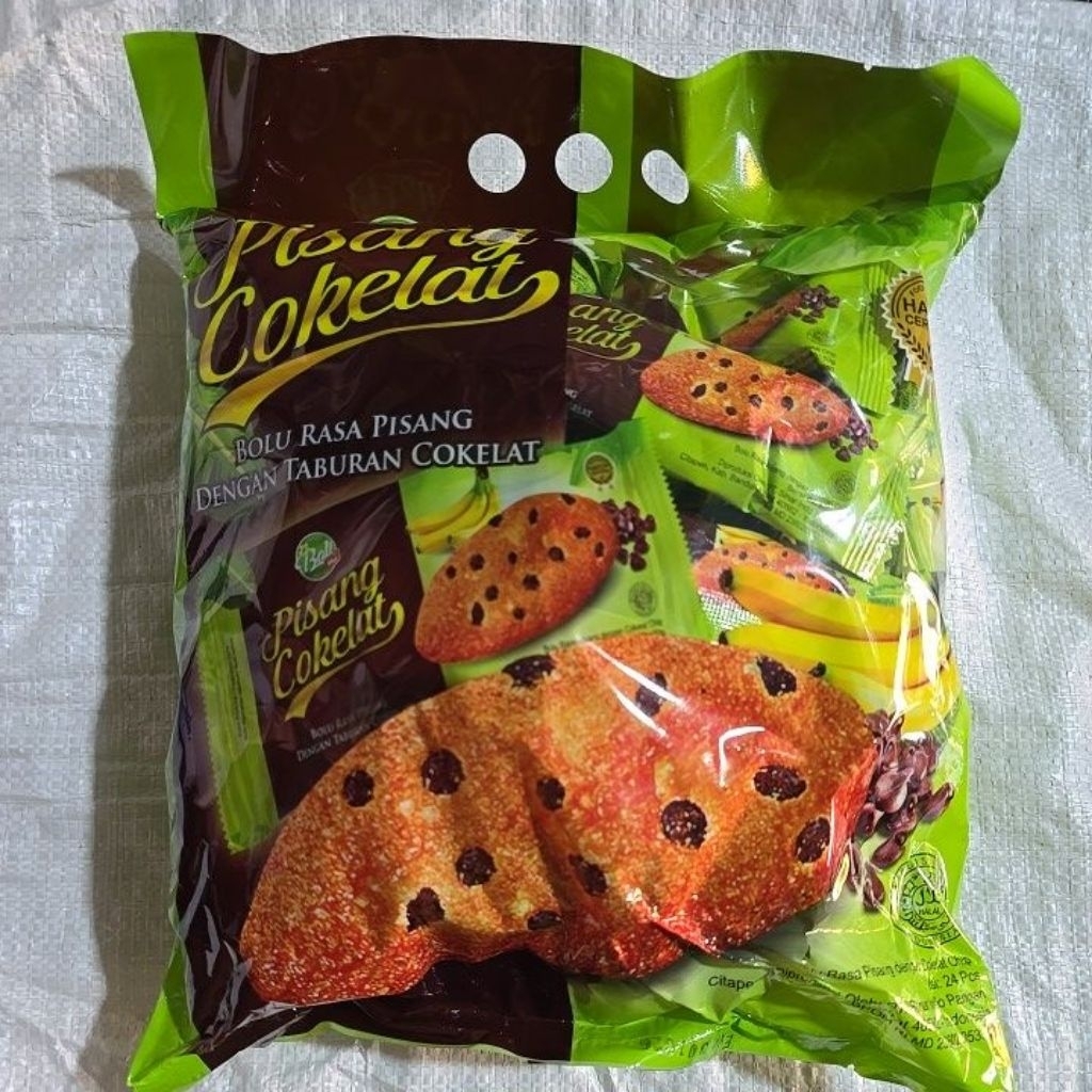 Roti Bolu rasa pisang coklat piscok Bali Hai 1 pak isi 24 biji ( PAK )