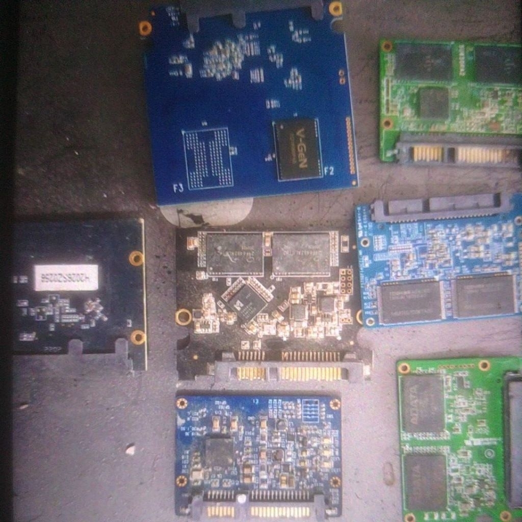 ssd rusak borong ada 7 unit