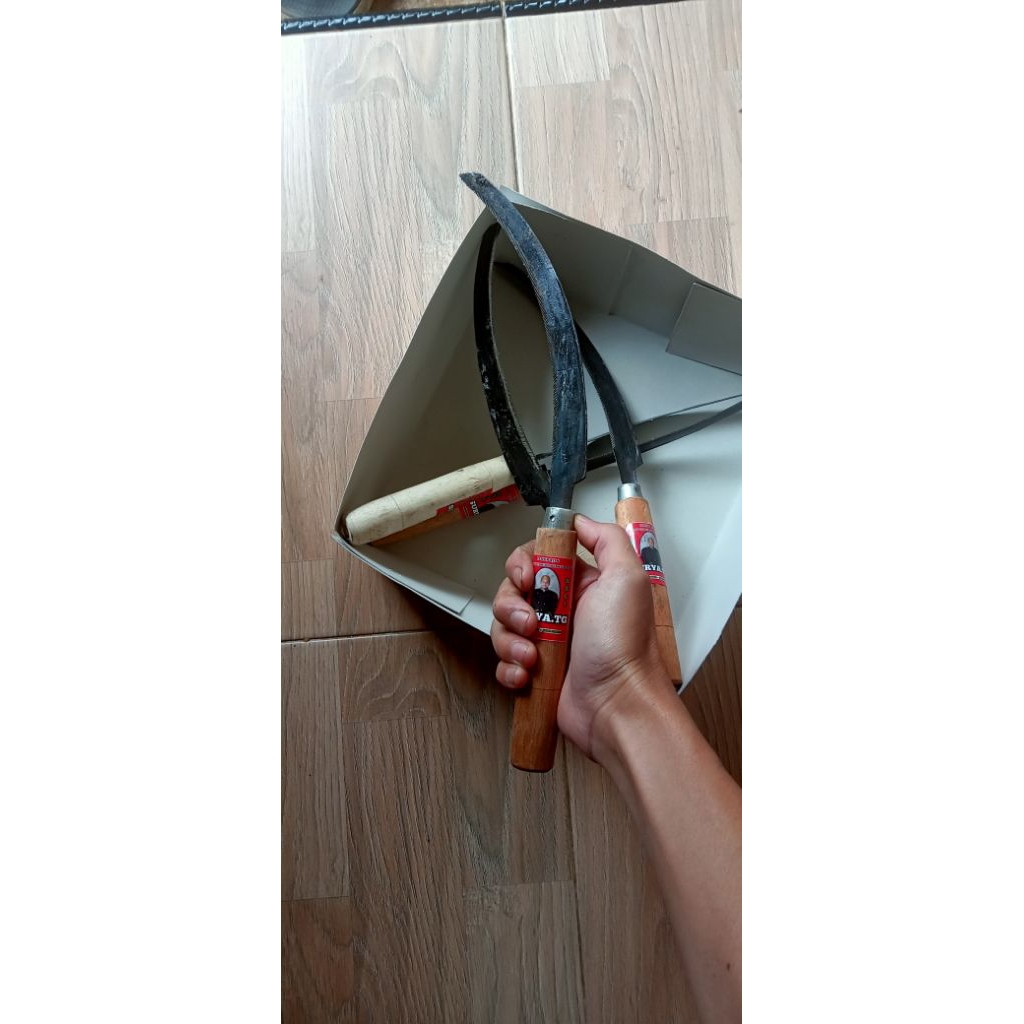 arit gergaji panen padi