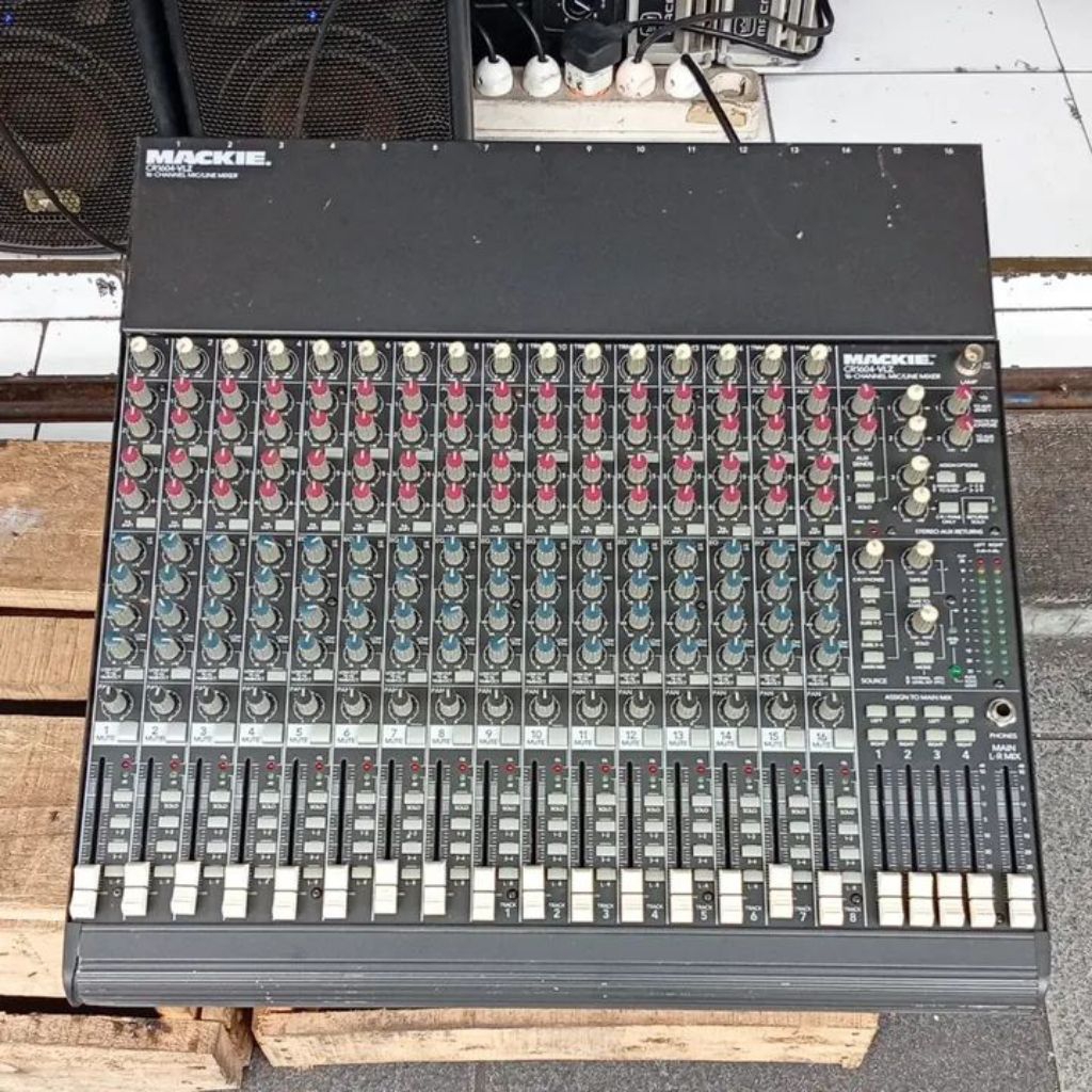Mackie Vlz 1604 USA 16 ch