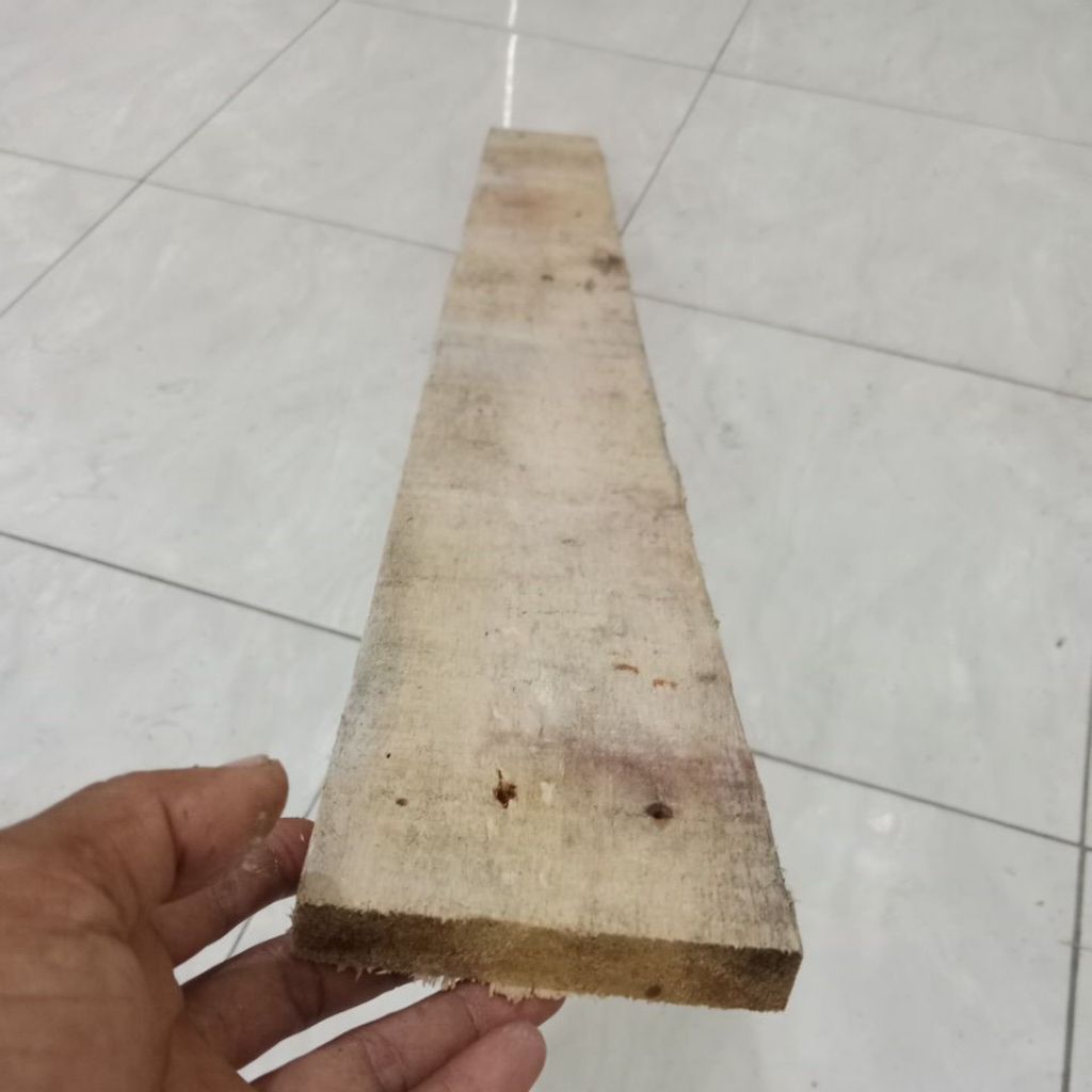 KBS04 papan kayu bekas palet 100cm bahan sengon