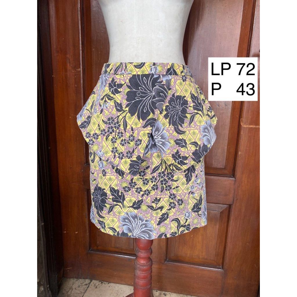 Mini Skirt Peplum Skirt Rok Floral Wanita Rok Span Pencil Skirt - preloved