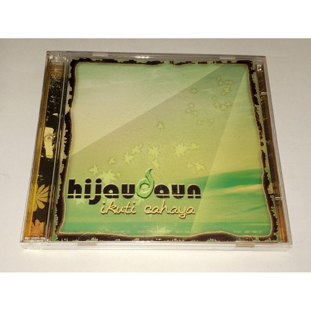CD Original Hijau Daun Ikuti Cahaya