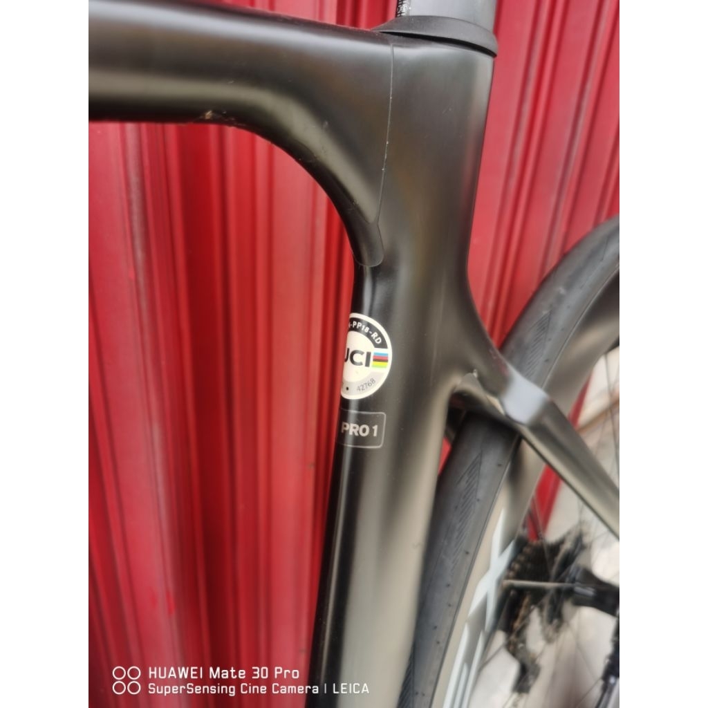 Road bike Giant Propel ADV Pro 1