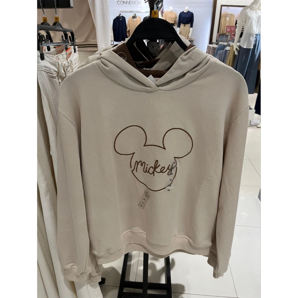 Disney X Nevada Sweater Wanita Basic Print Mickey Mouse