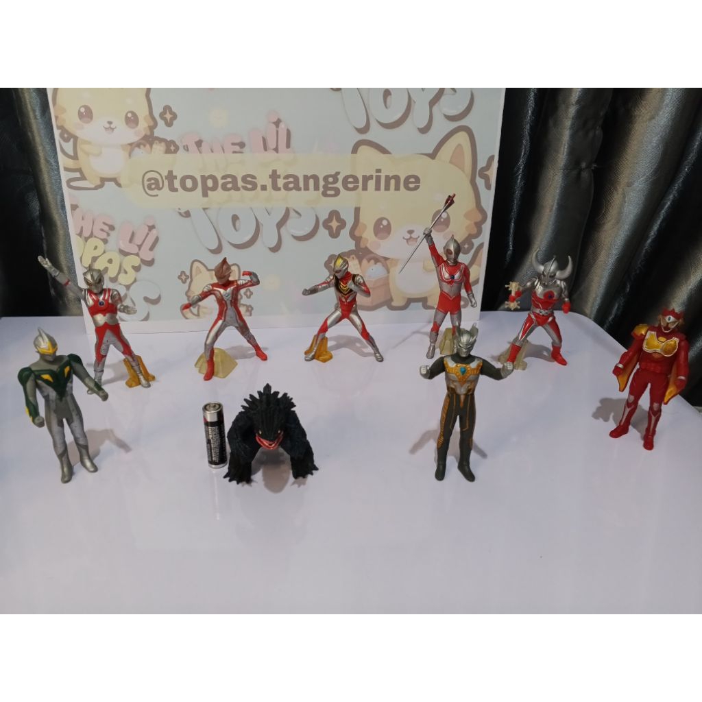 Bandai Ultraman Set Figur Ultra Man Statis