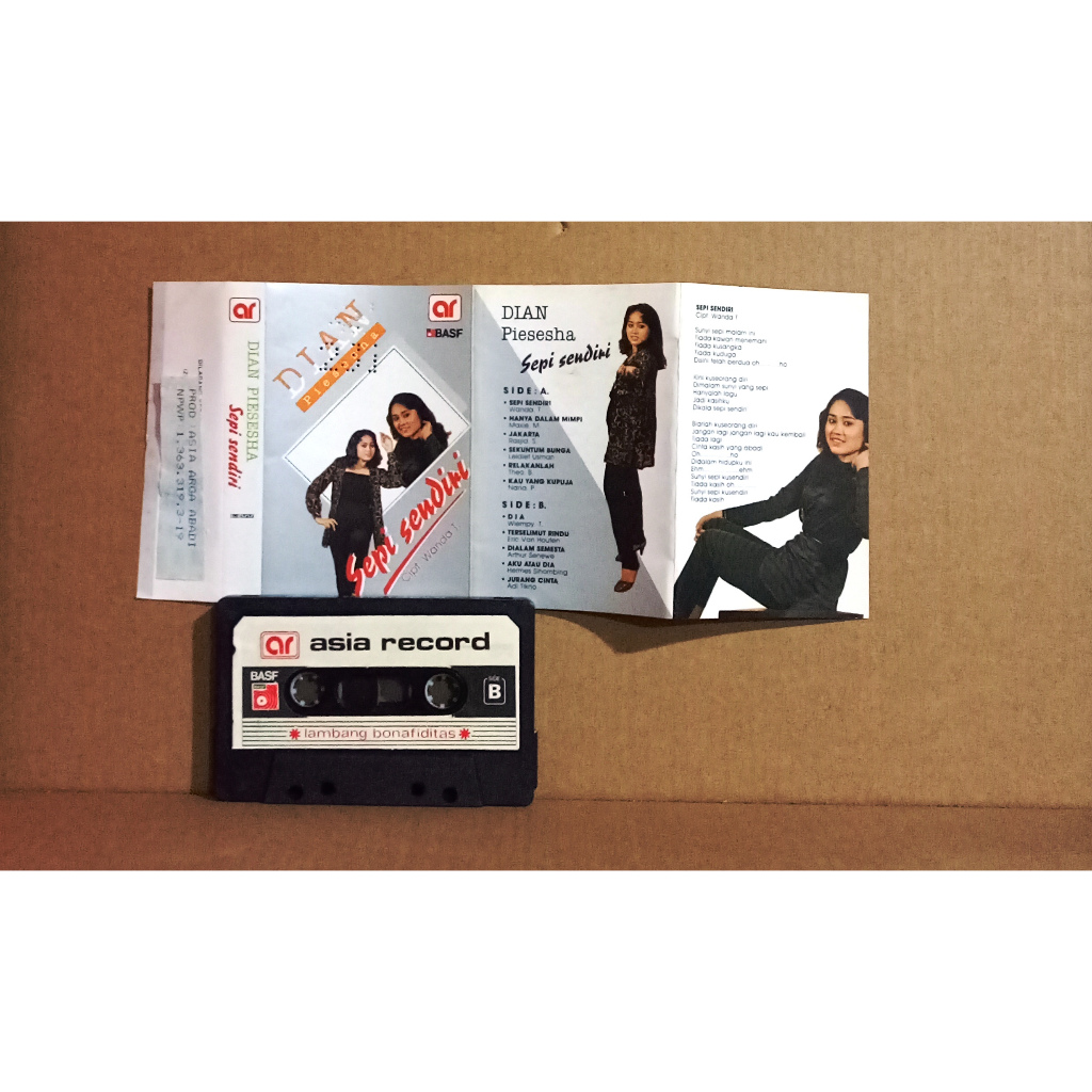 DIAN PIESESHA - SEPI SENDIRI - Kaset