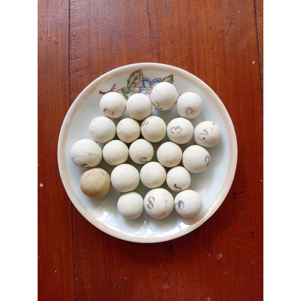 kelereng keramik kuno