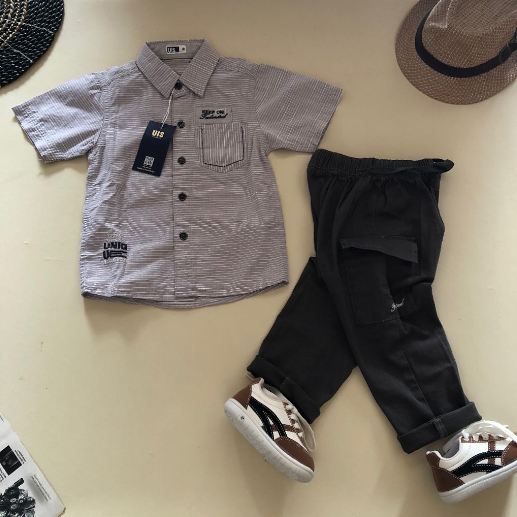 setelan kemeja UIS cowok celana panjang