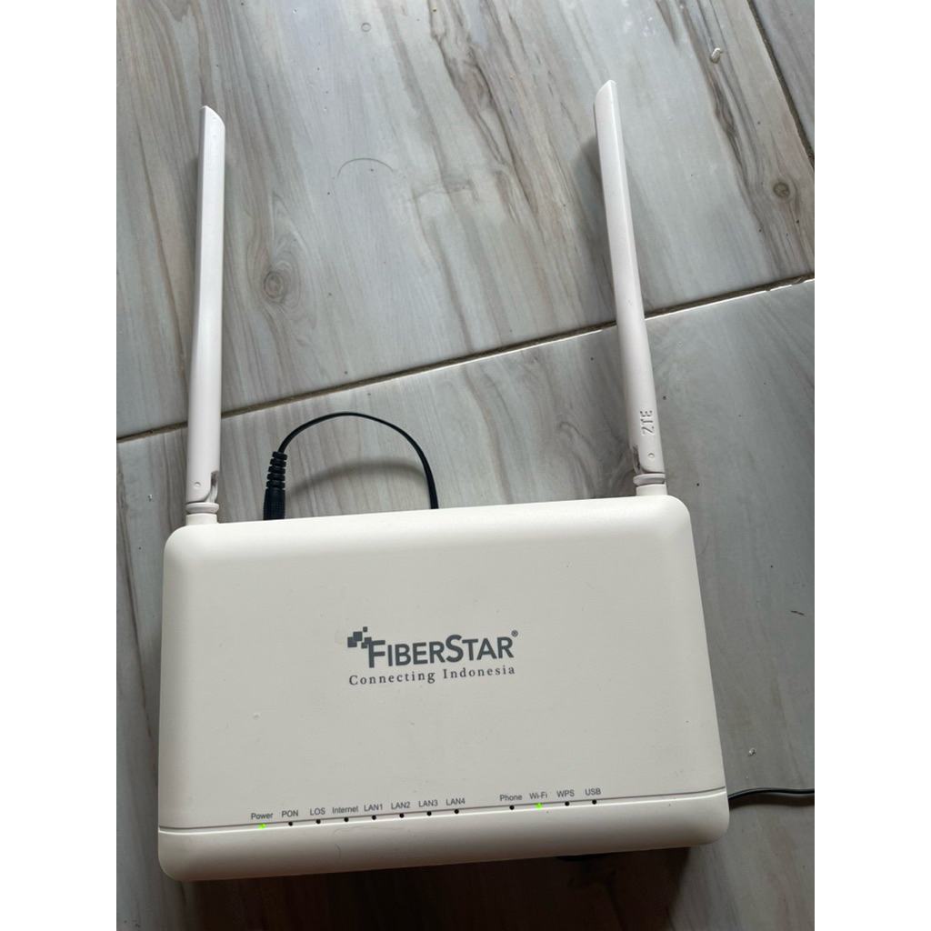 ZTE ZXHN F670L GPON + Adaptor